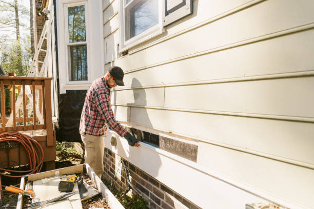 Trusted Emergency Siding Repair service in Babson Park, FL - Creative Siding